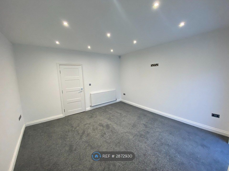 Property photo 2 of 10 Lounge