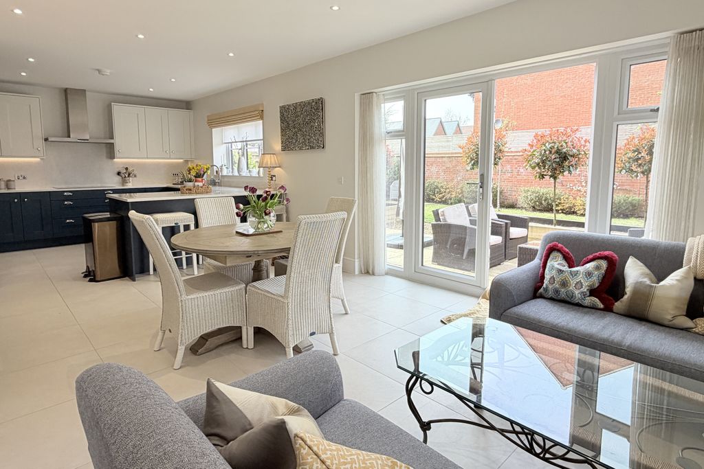 Property photo 2 of 27 2