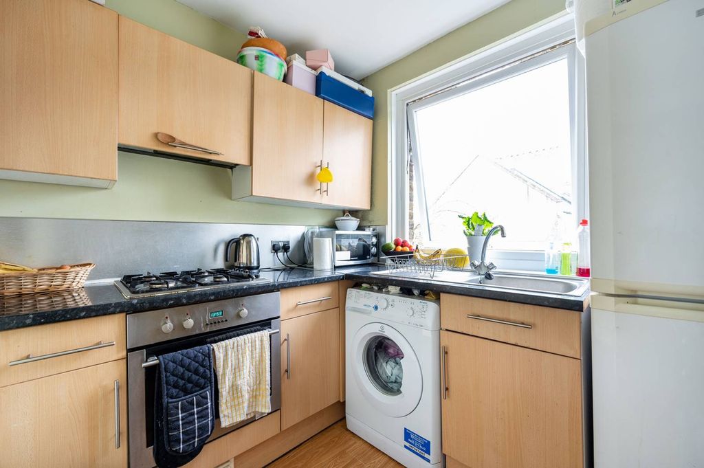 Property photo 1 of 7