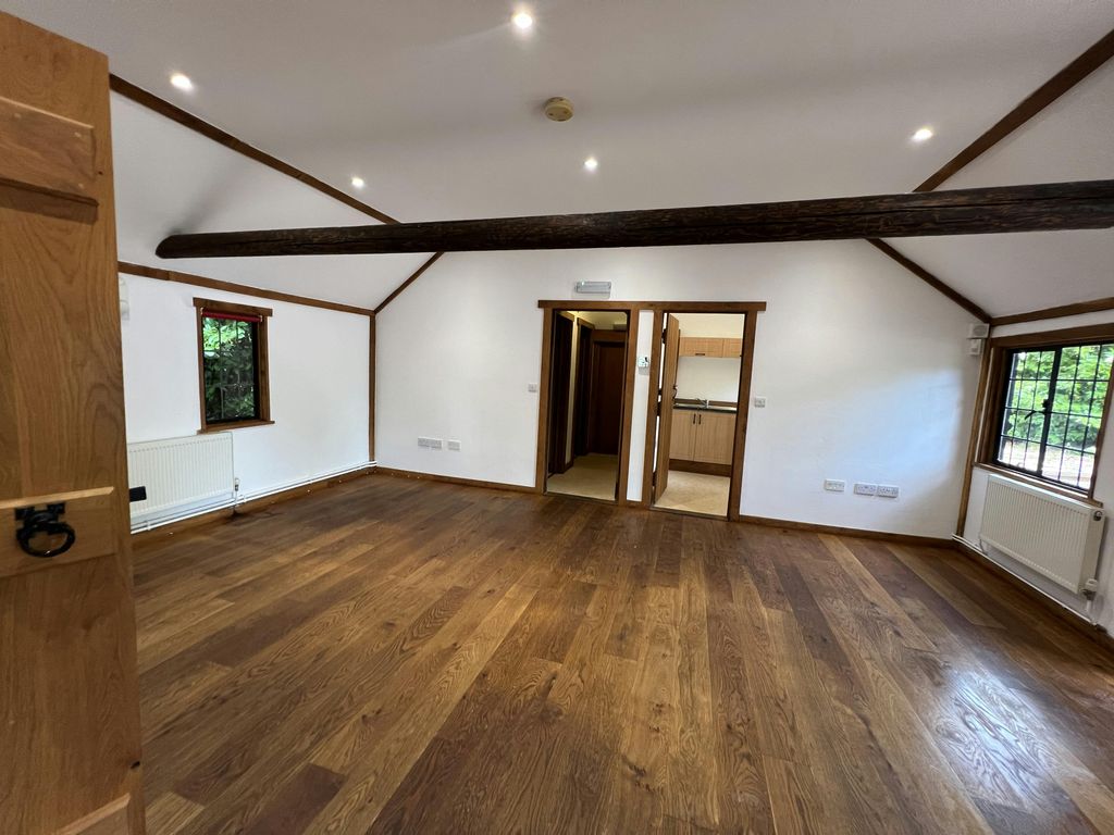 Property photo 2 of 6 Img_2648.Jpg