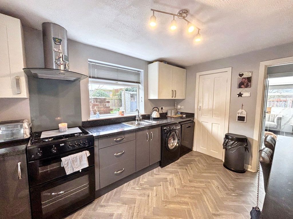 Property photo 2 of 13