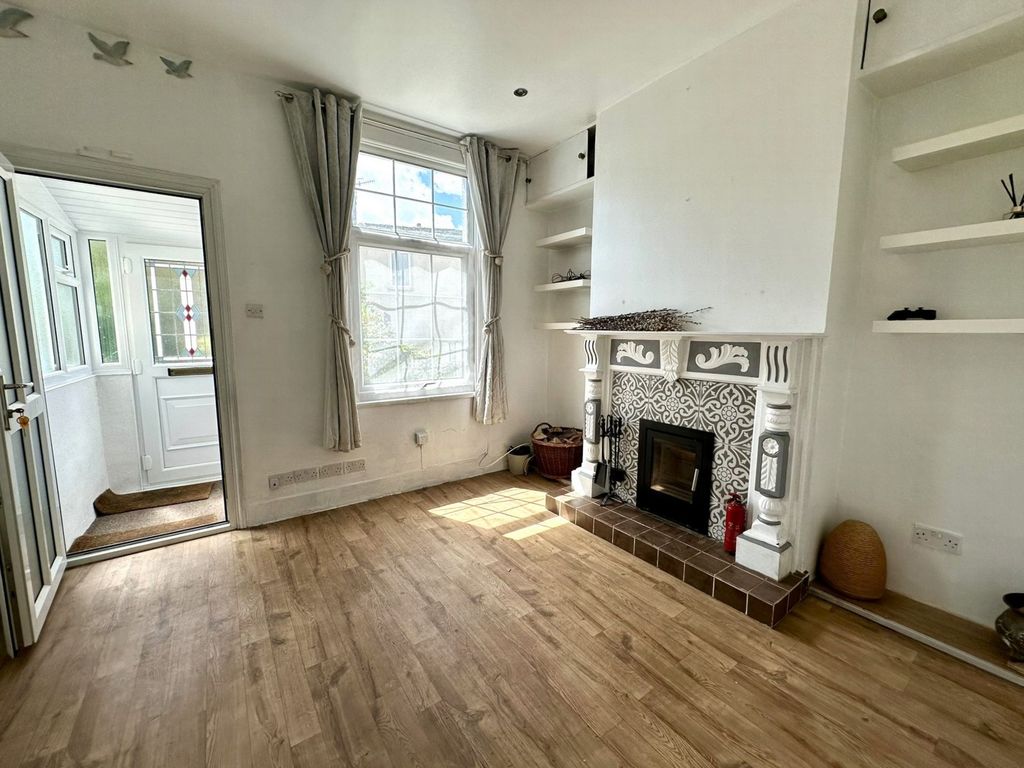 Property photo 2 of 13 Photo 9
