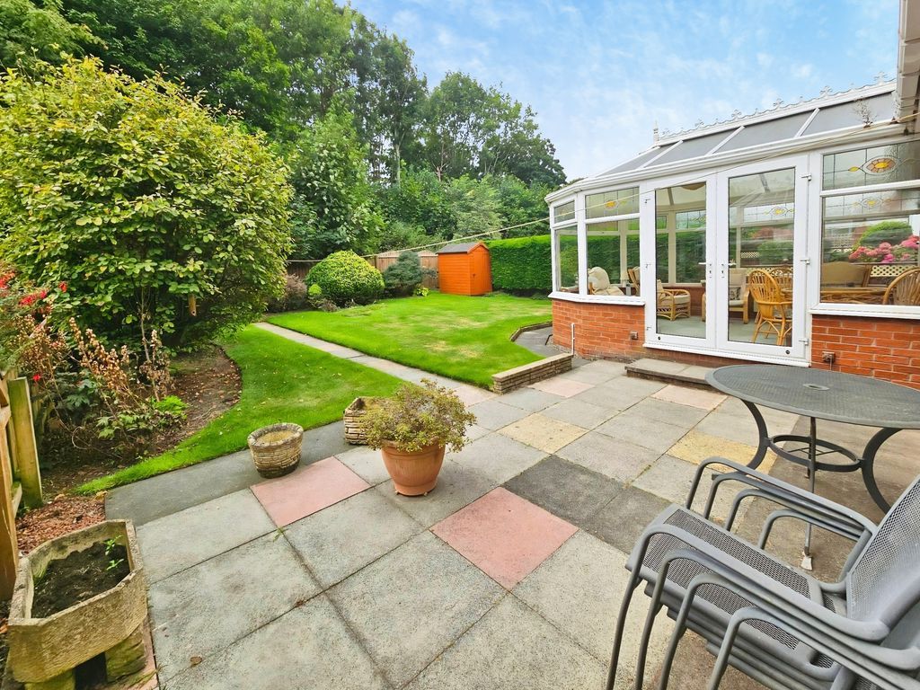 Property photo 3 of 12 Photo 9