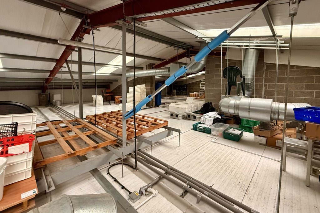 Property photo 2 of 7