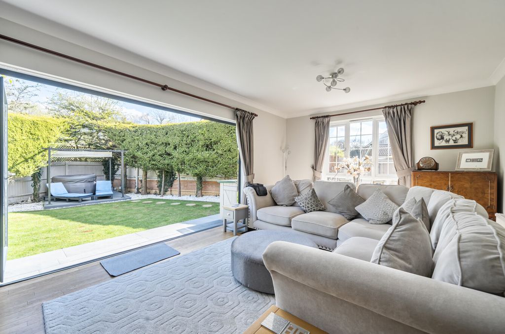 Property photo 3 of 29 1434552-35-69ce89...