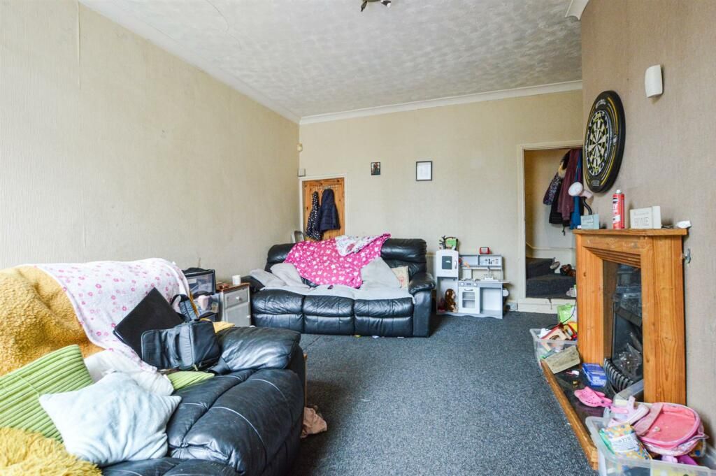 Property photo 3 of 9
