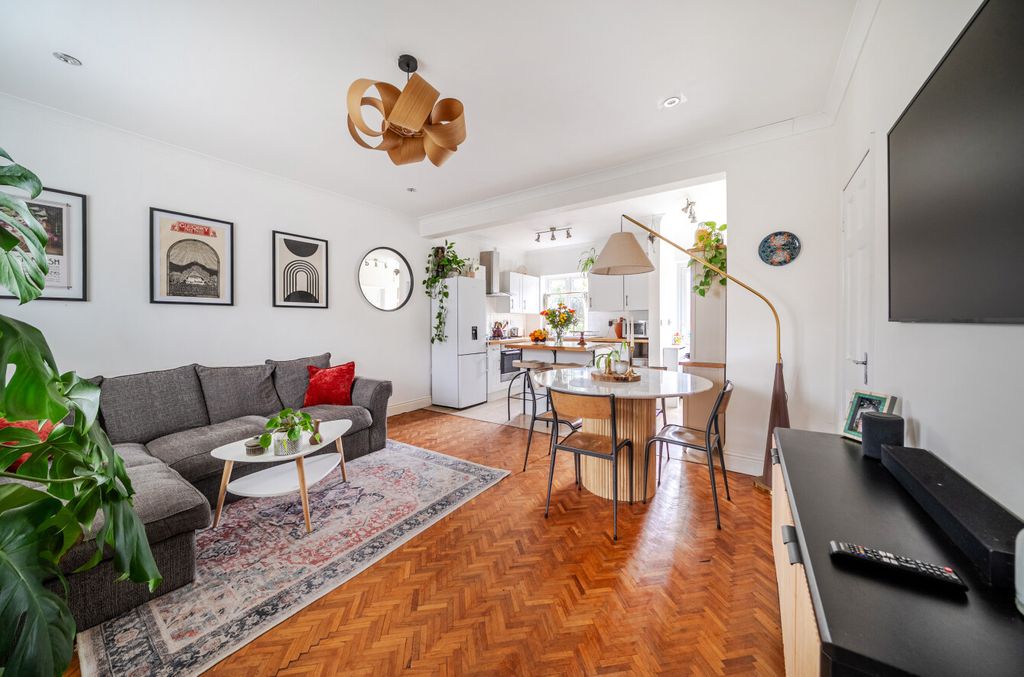 Property photo 1 of 24 1395676-5-695F9c5...