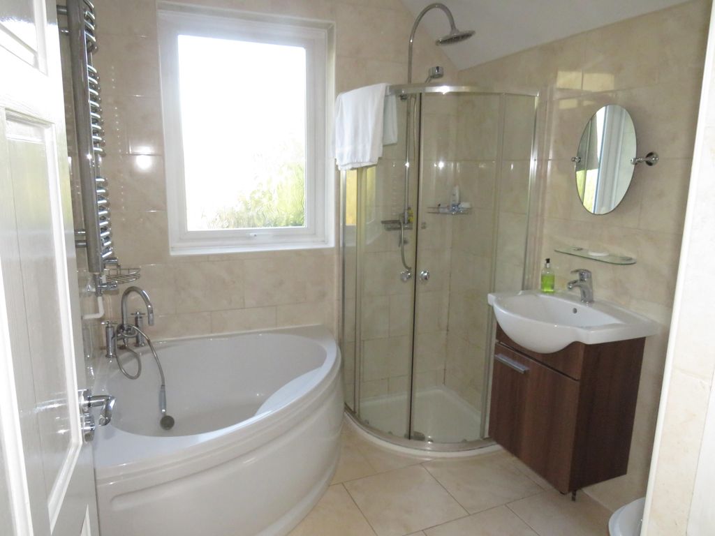 Property photo 3 of 8 Bedroom 1