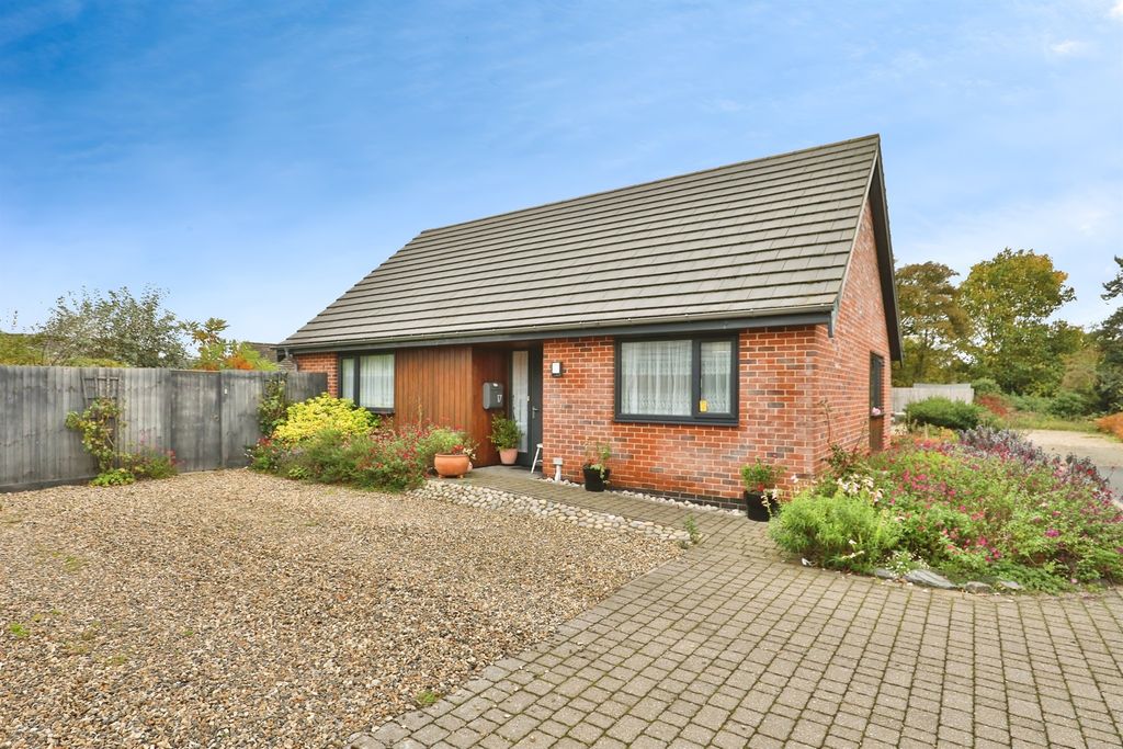 Property photo 1 of 18