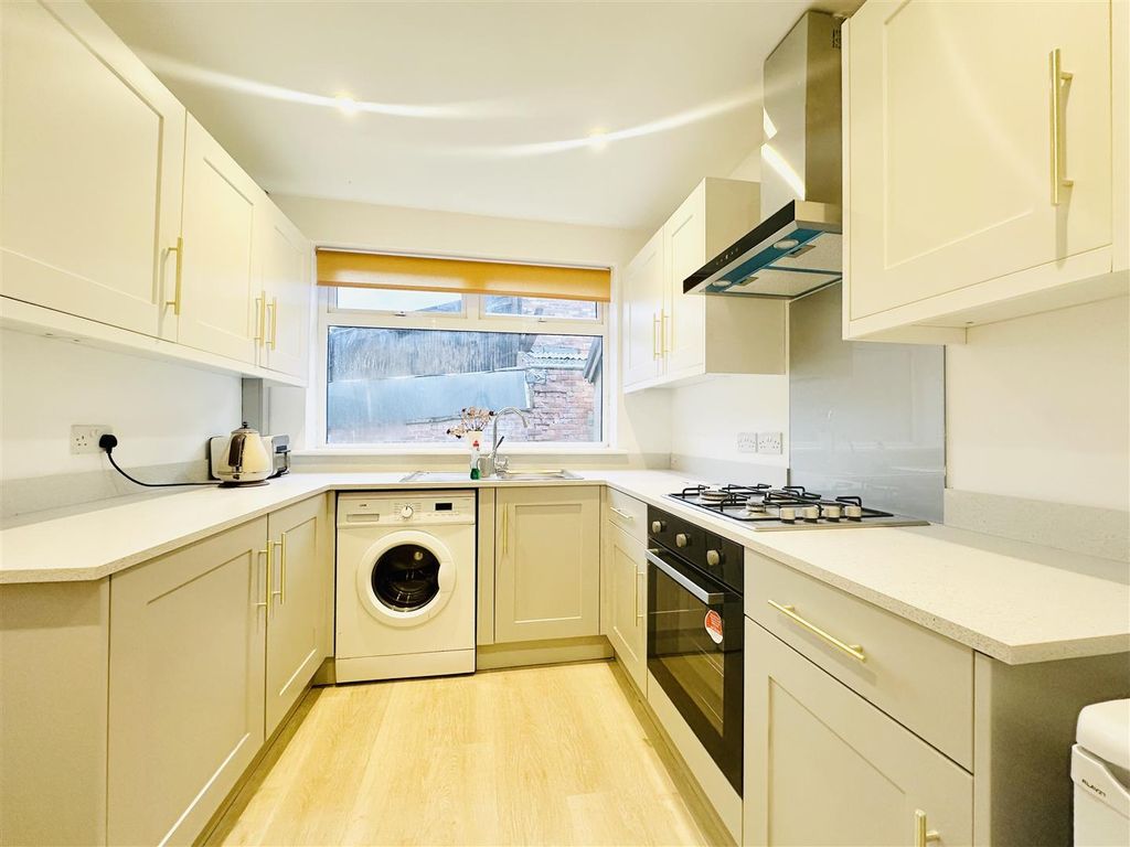 Property photo 1 of 13 Kitchen