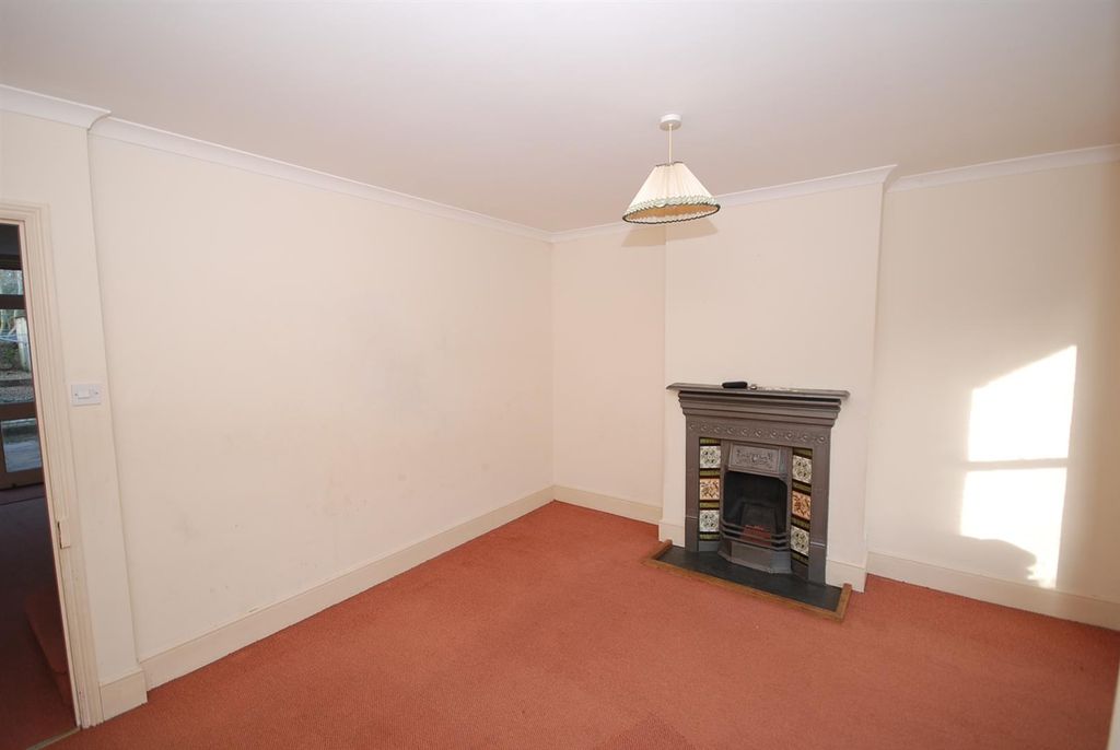 Property photo 2 of 8 Property Photo