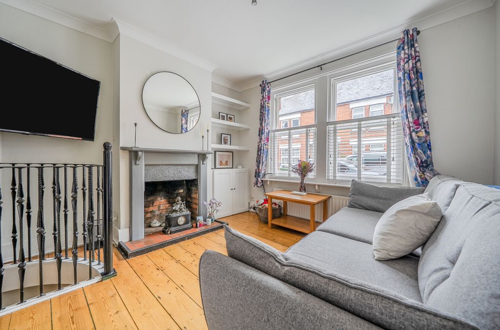 Property photo 2 of 11 1350677-7-68c1937...