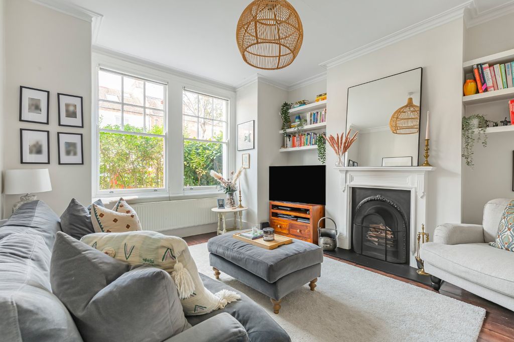 Property photo 1 of 8 Picture No. 13