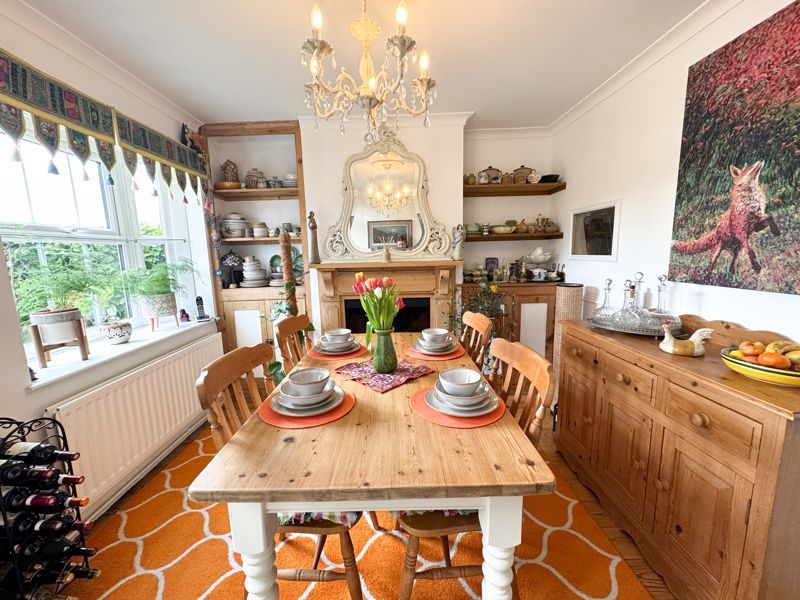 Property photo 2 of 14 Dining Room
