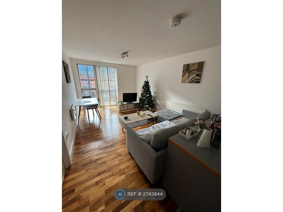 Property photo 2 of 24