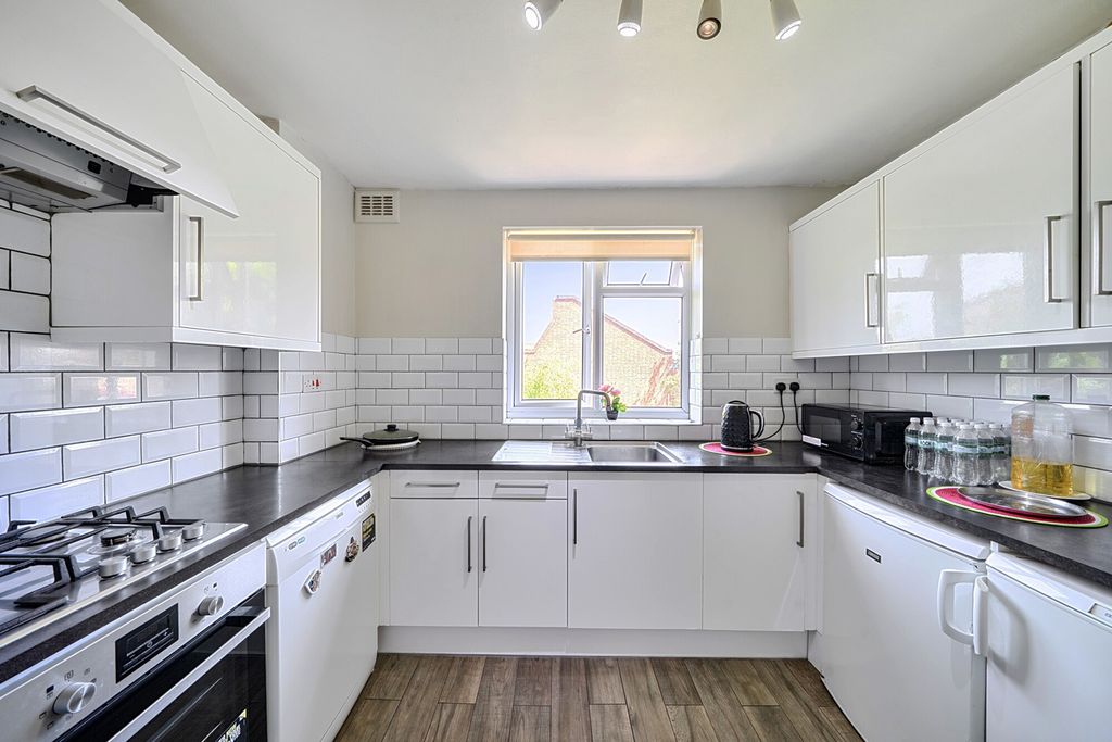 Property photo 2 of 13 1479871-5-6A3931B...