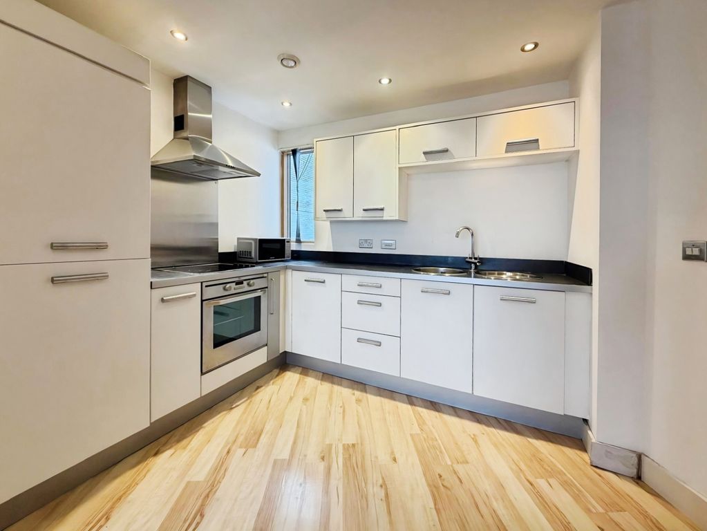 Property photo 3 of 11 Pbox-Img.Jpeg