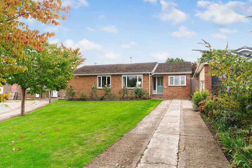Property photo 2 of 23