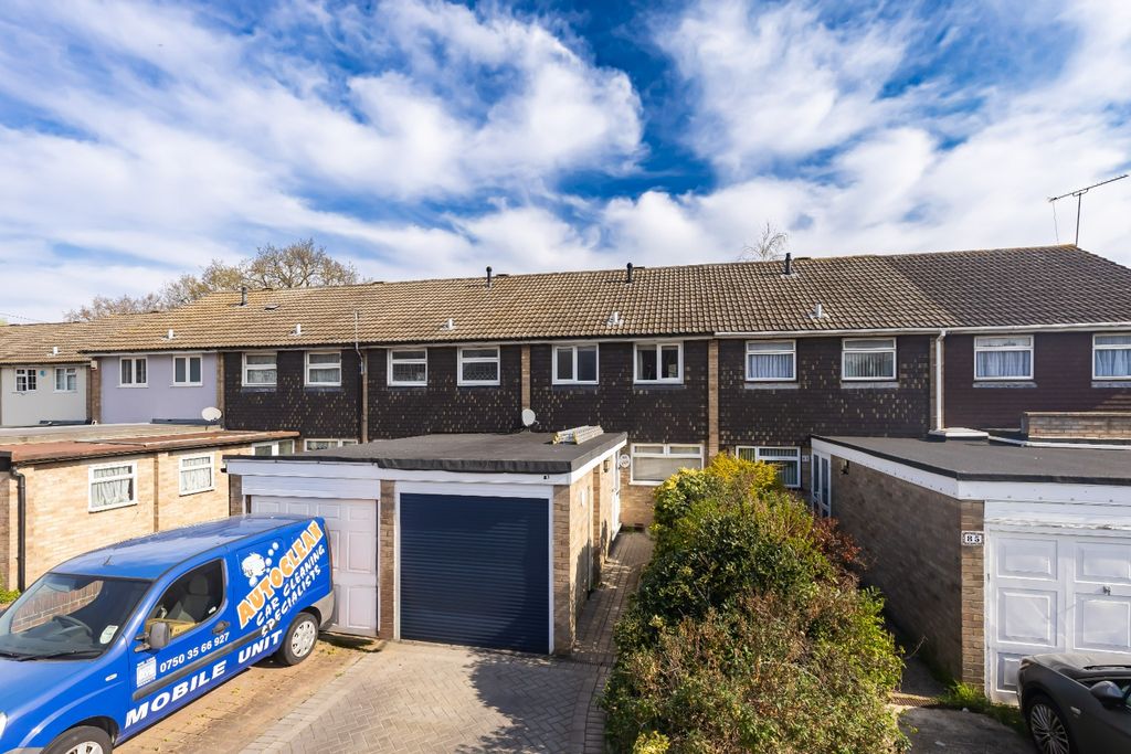 Property photo 1 of 13 3905851