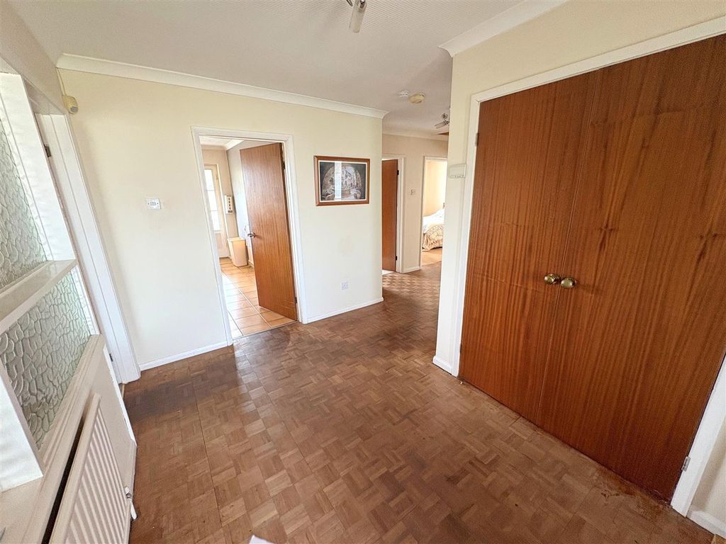 Property photo 2 of 29 Hallway A.Jpg