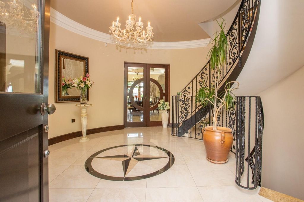 Property photo 2 of 34 Picture 2