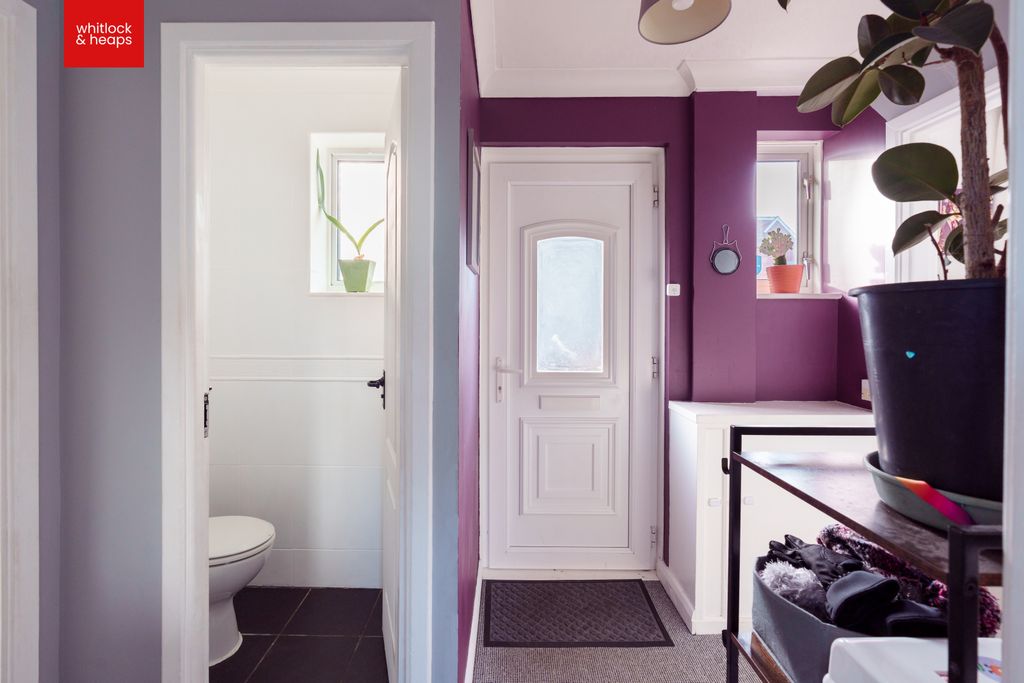 Property photo 3 of 17