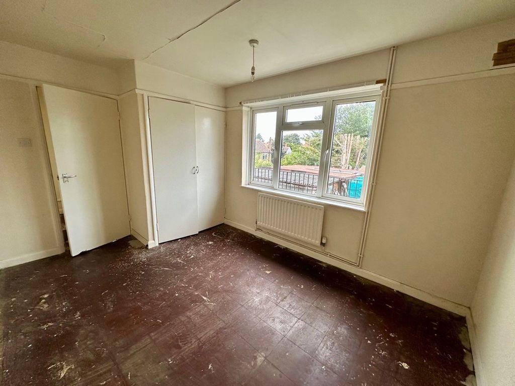 Property photo 3 of 9