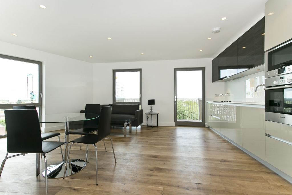 Property photo 1 of 11 Reception