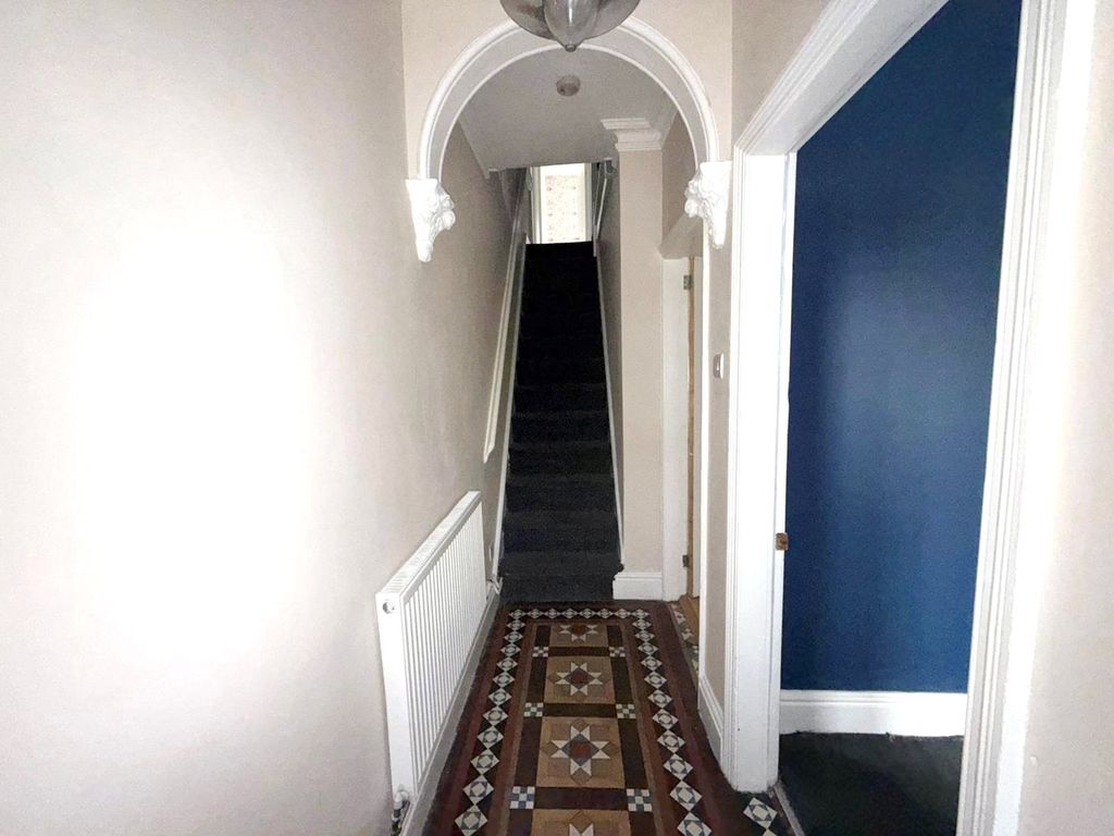 Property photo 2 of 20 Picture No. 21