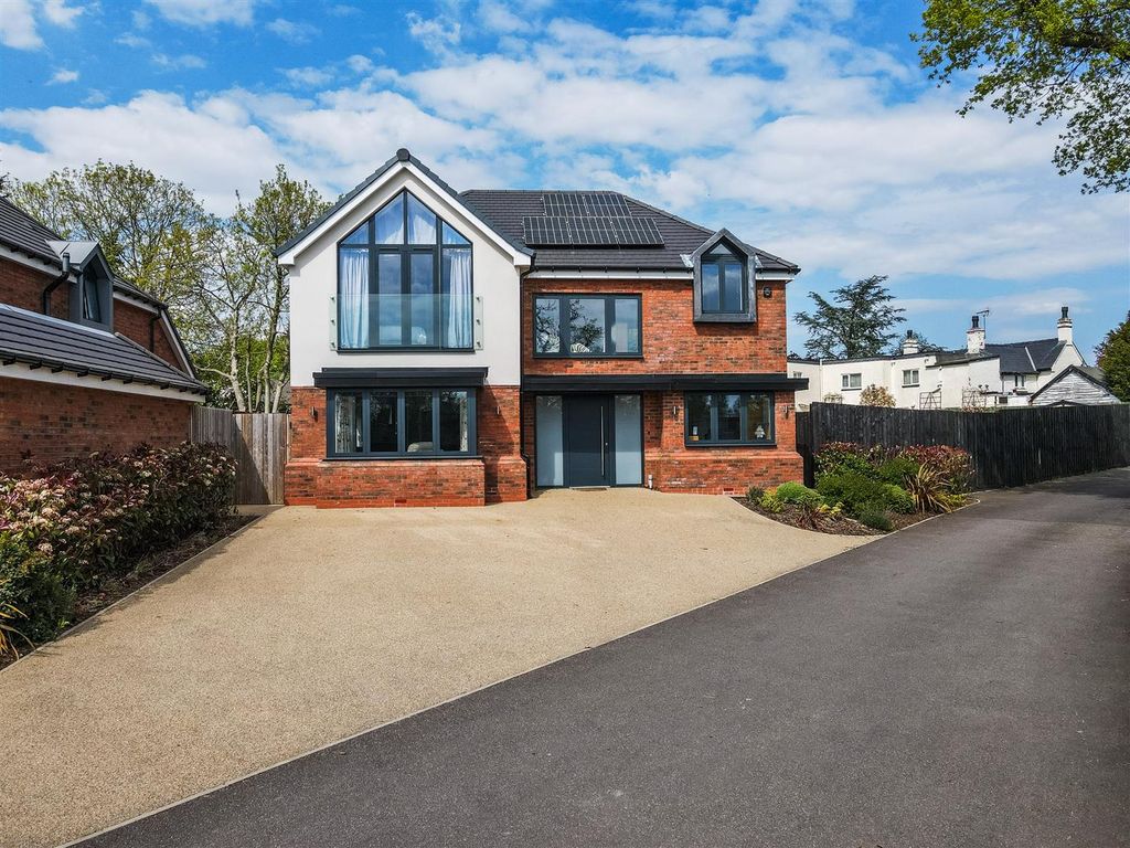 Property photo 1 of 19 Watersmeet_1.Jpg