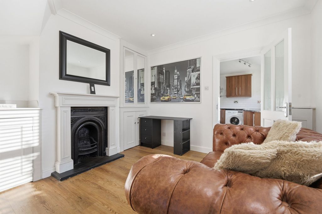 Property photo 3 of 15 Reception Room