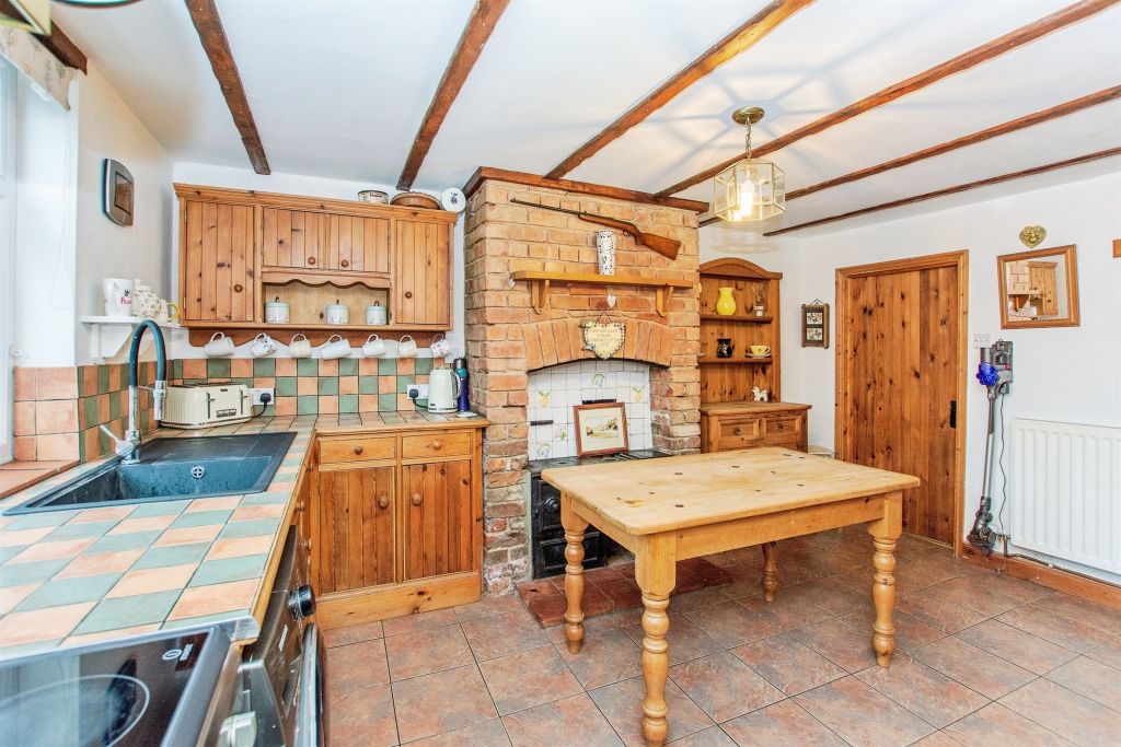 Property photo 3 of 17