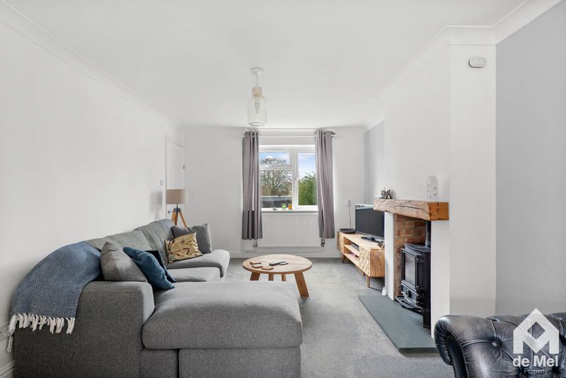 Property photo 3 of 14 Photo 6