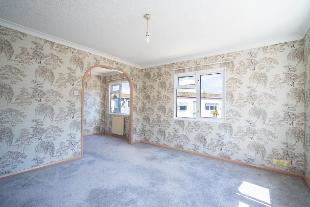 Property photo 2 of 14 17 BA-7.Jpg