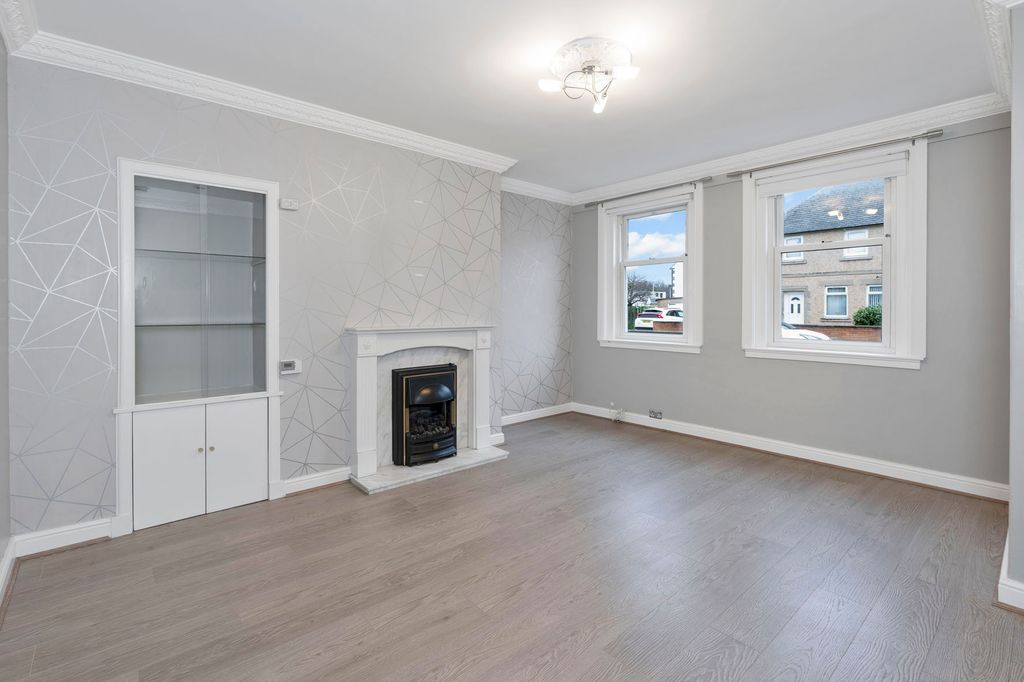 Property photo 2 of 12 Property Image 2