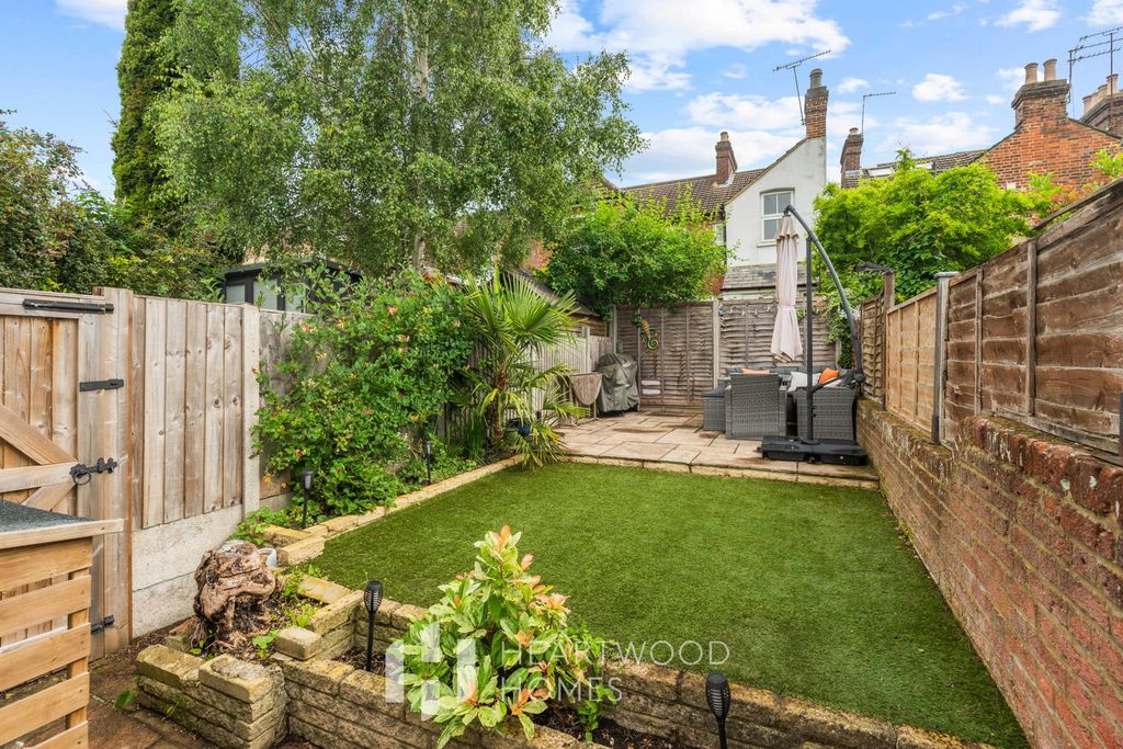 Property photo 1 of 16