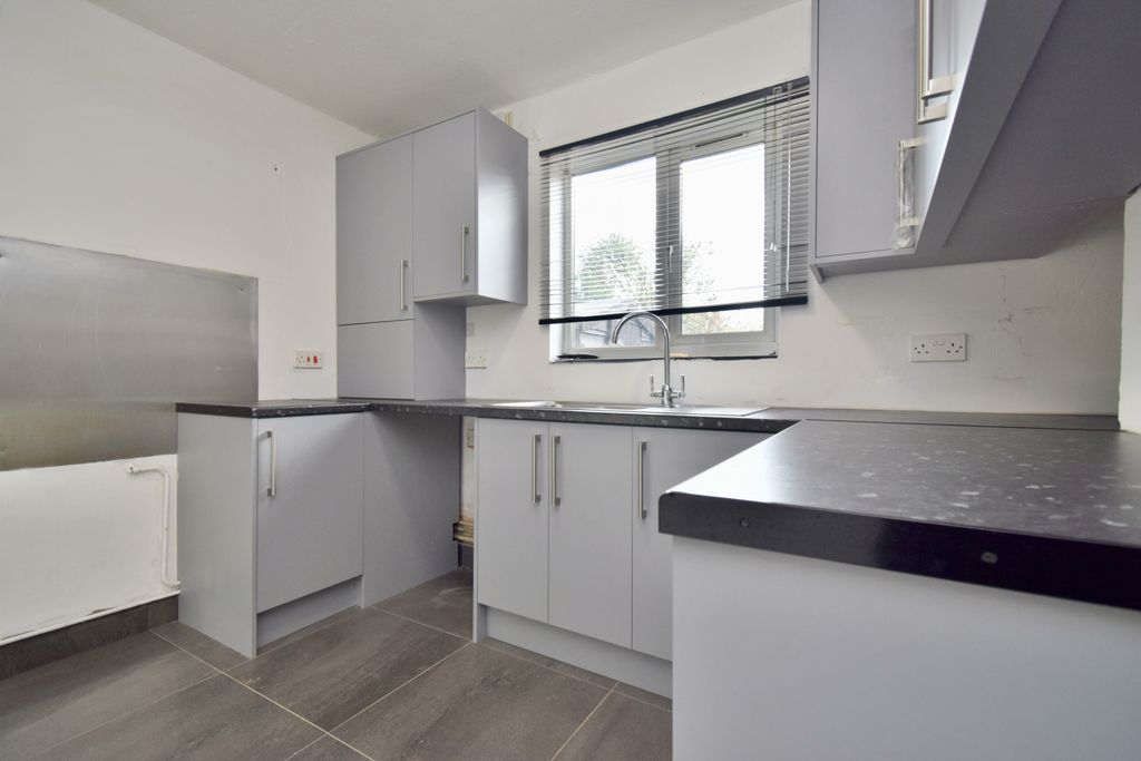 Property photo 3 of 10 Gallery