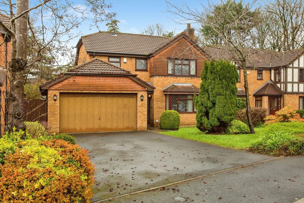 Property photo 1 of 17 Front