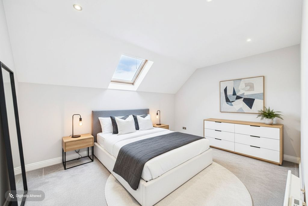 Property photo 2 of 8 Cam02279G0-Pr0063-Still003-001