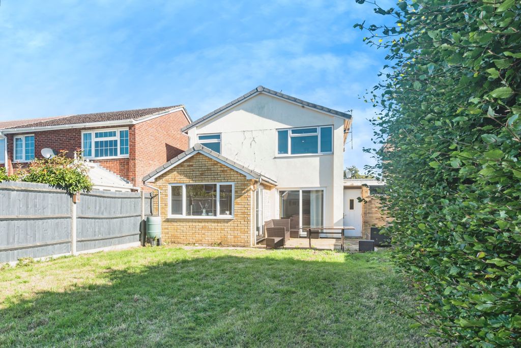 Property photo 2 of 20