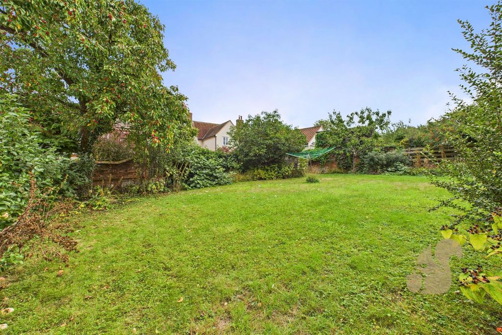 Property photo 2 of 26 Garden