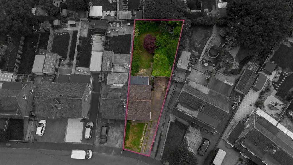 Property photo 3 of 23