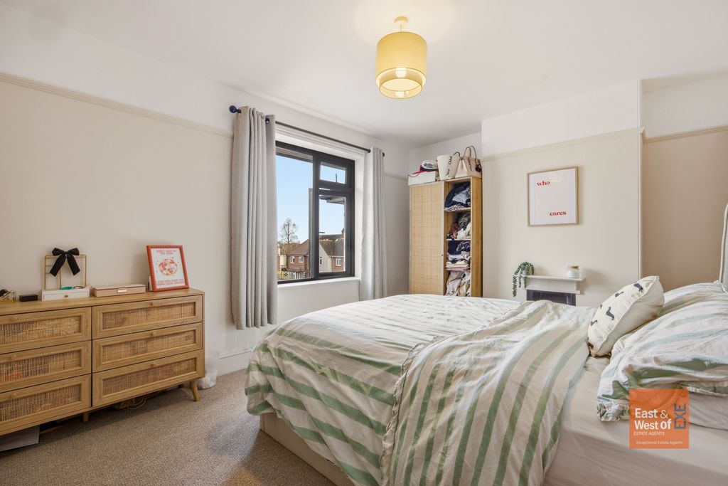 Property photo 3 of 11 A19 - Avondale Road Exeter - 260312