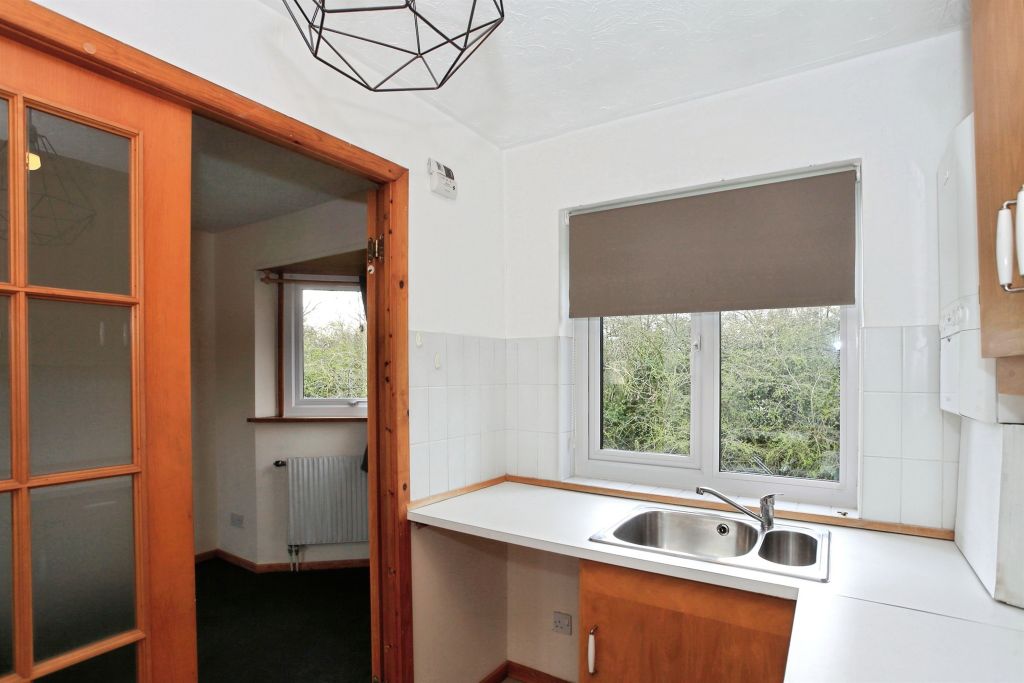 Property photo 2 of 16 Kitchen