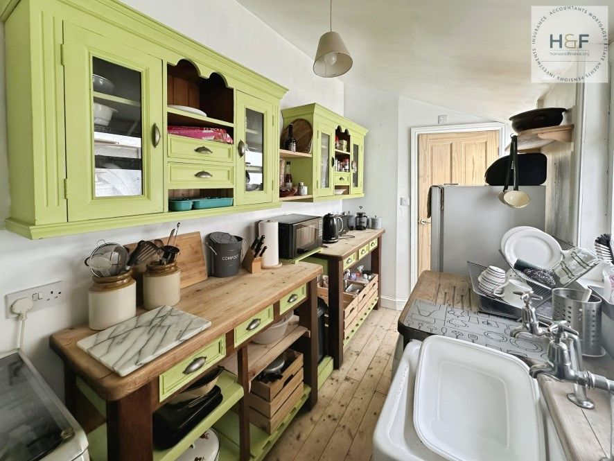 Property photo 3 of 8