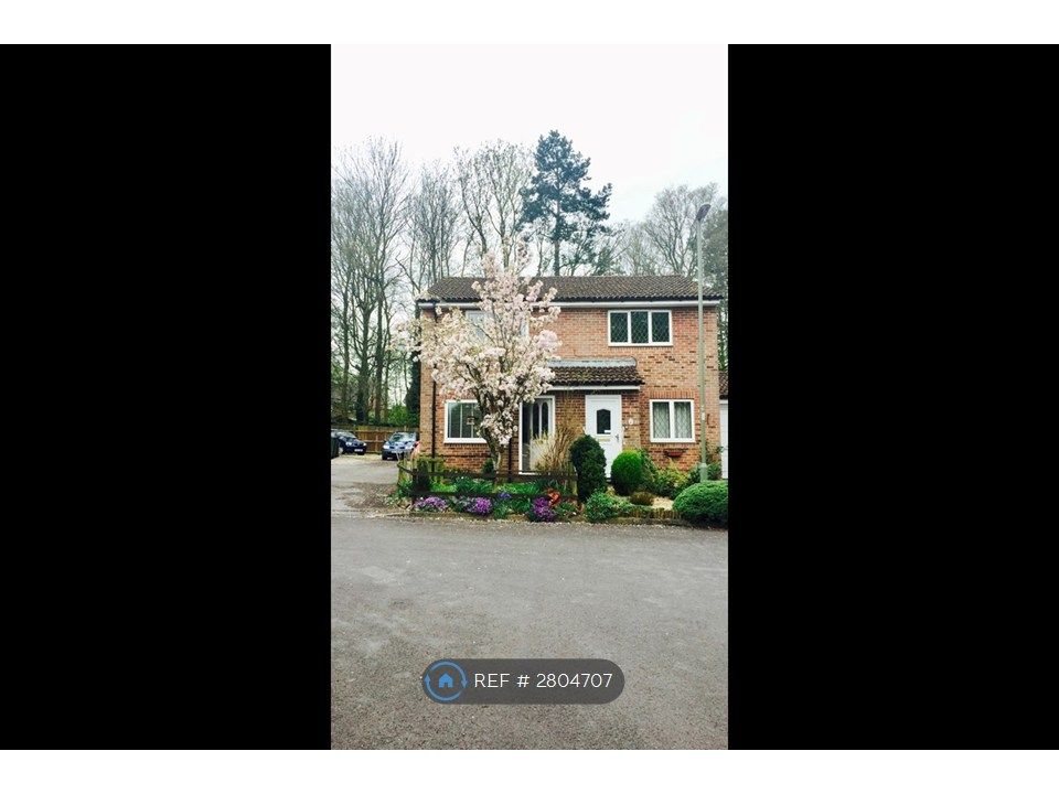 Property photo 1 of 8 Exterior (Front)