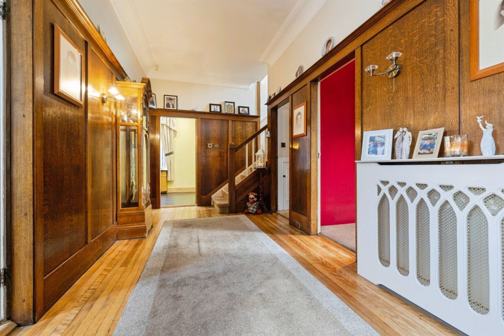 Property photo 3 of 36