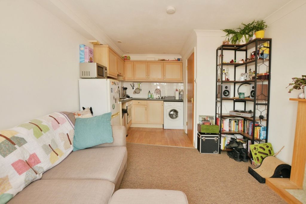 Property photo 2 of 10 Pbox-Img.Jpg