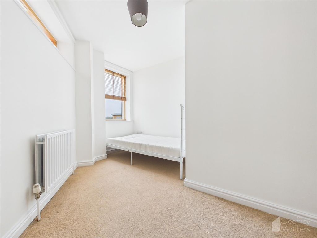 Property photo 1 of 6 C