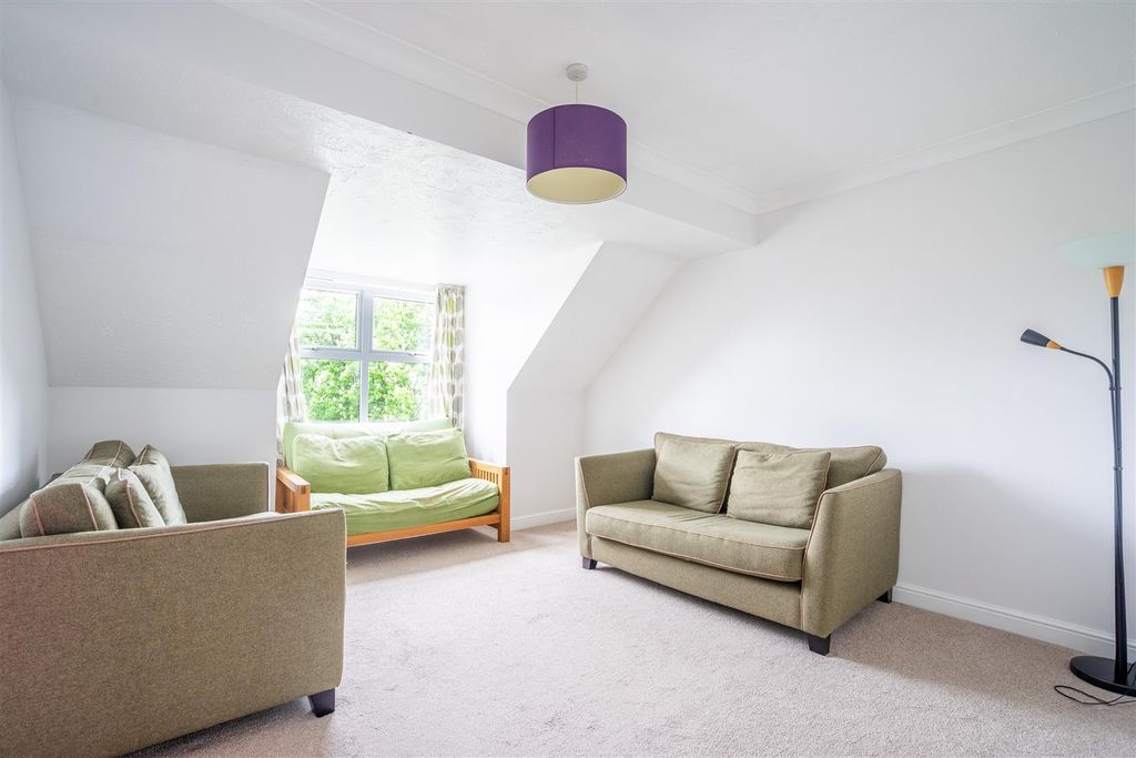 Property photo 2 of 9 9 Wh-7.Jpg